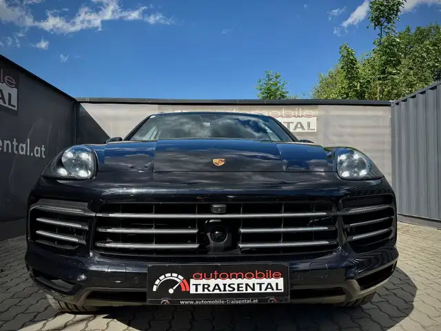 Porsche Cayenne III E-Hybrid PHEV 17,9 kWh Aut./BOSE/Matrix/Panor Ansicht 3