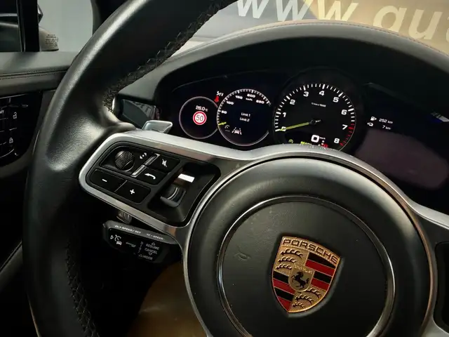 Porsche Cayenne III E-Hybrid PHEV 17,9 kWh Aut./BOSE/Matrix/Panor Ansicht 32