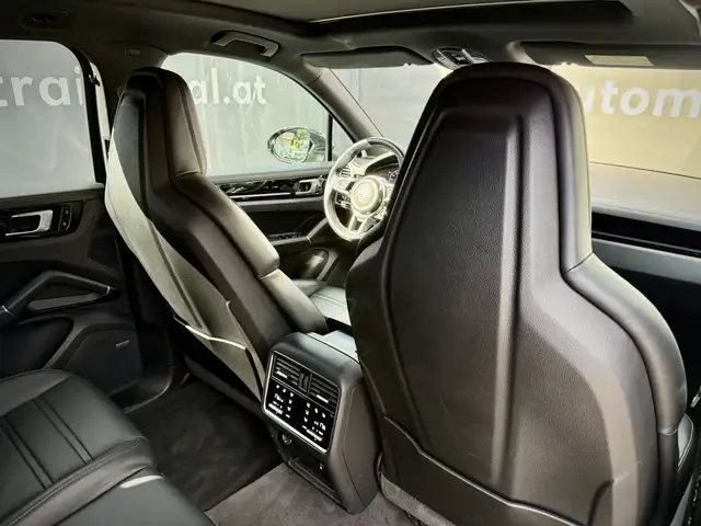 Porsche Cayenne III E-Hybrid PHEV 17,9 kWh Aut./BOSE/Matrix/Panor Ansicht 14