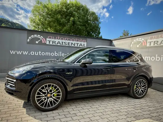 Porsche Cayenne III E-Hybrid PHEV 17,9 kWh Aut./BOSE/Matrix/Panor Ansicht 2