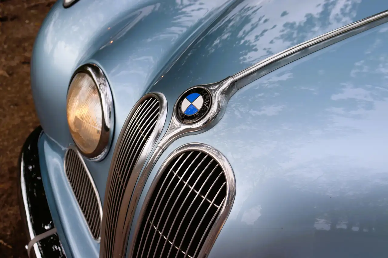 BMW 501-6 BAUR Cabriolet 6 Cilinder, foto 2