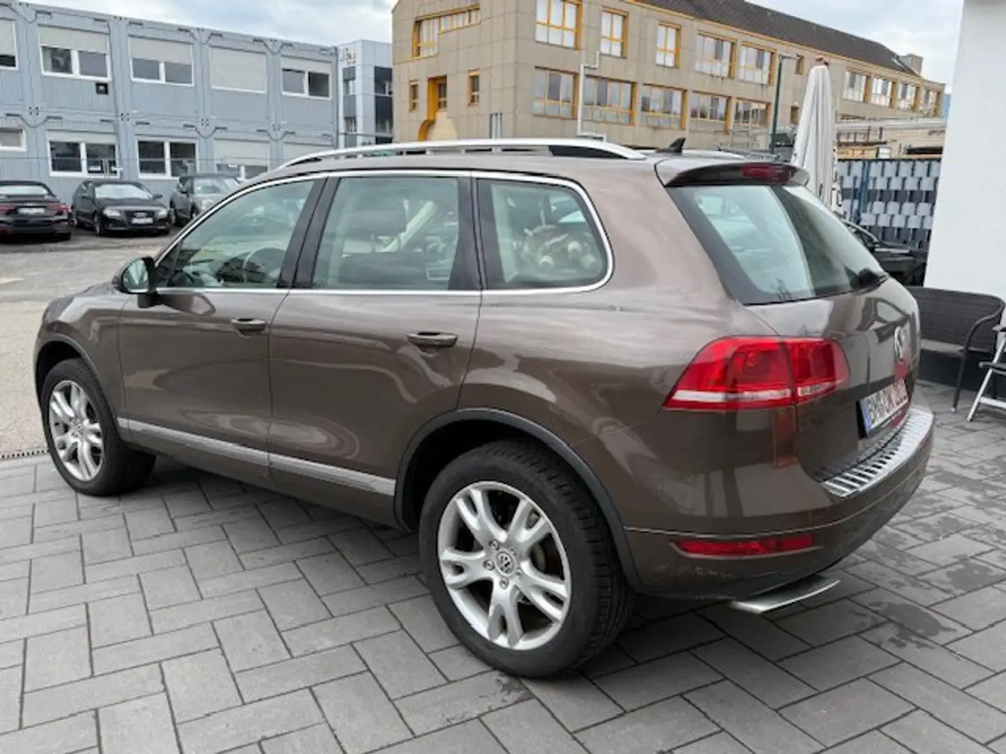 Volkswagen Touareg V6 TDI BMT 4X4 Luftfeder Panorama Leder Xenon Brun - 2