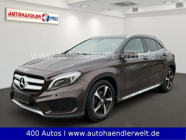 Mercedes-Benz GLA 200 AMG Line Xenon