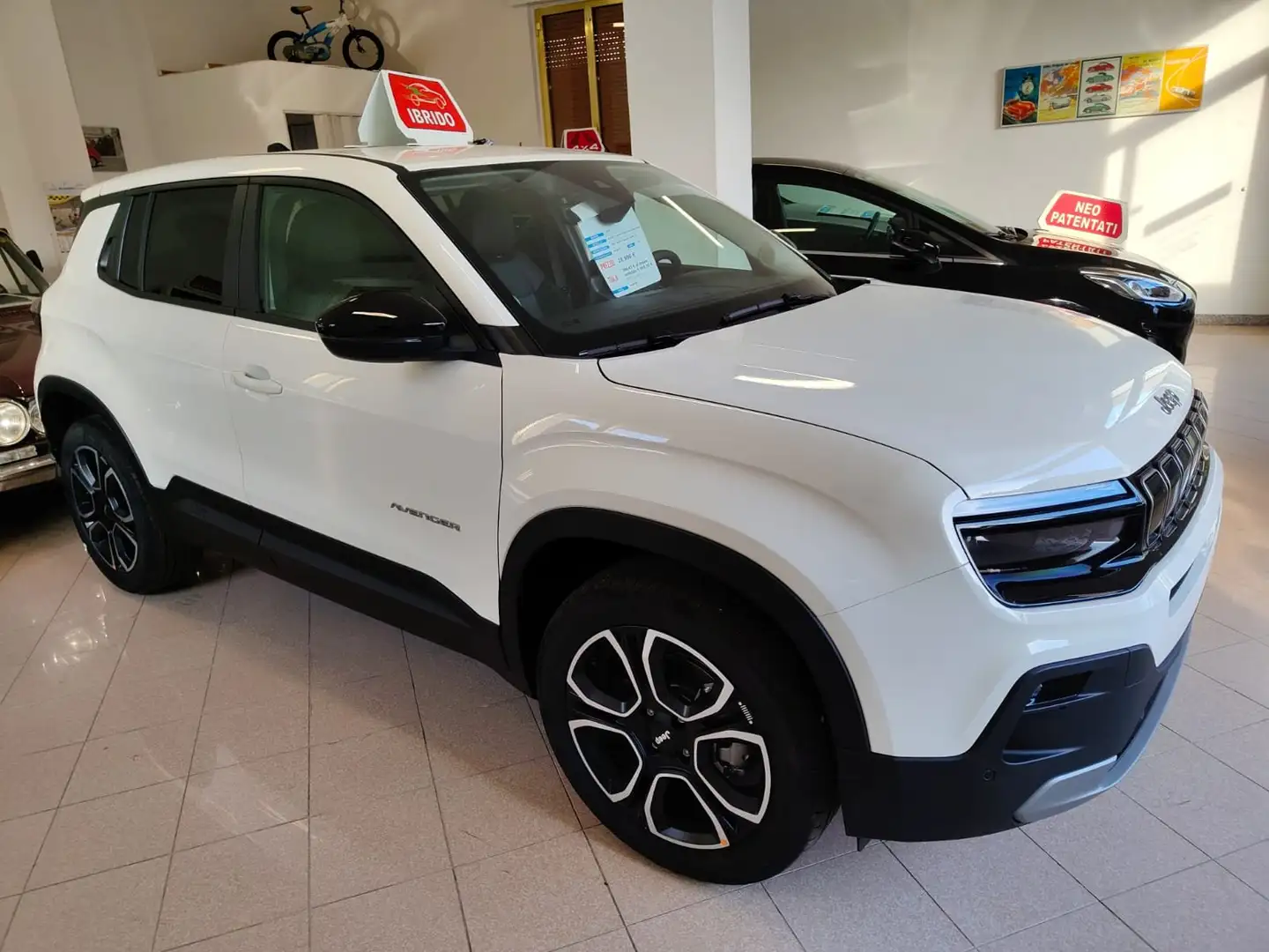 Jeep Avenger 1.2 turbo e-hybrid mhevSummitfwd110cvedct6 Blanc - 2