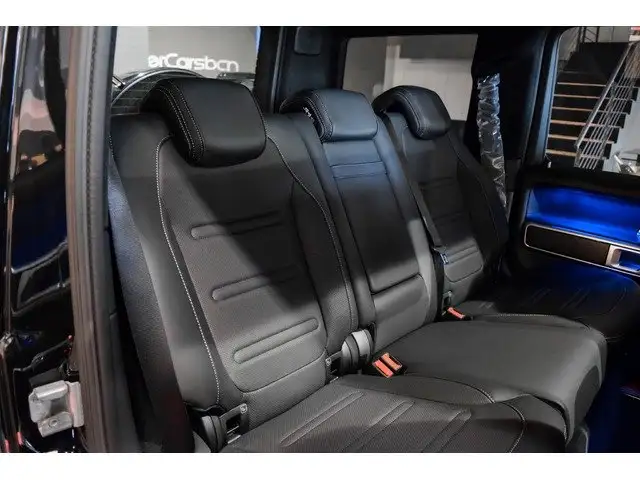 Mercedes-Benz G-Class view 12