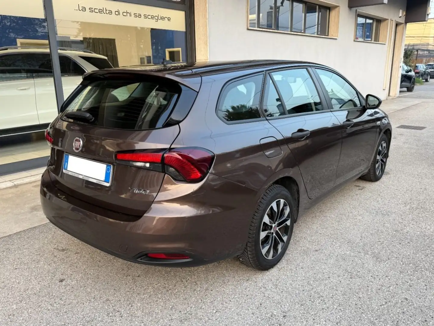 Fiat Tipo 1.6 Mjt S&S SW City Life PROMO Marrone - 2