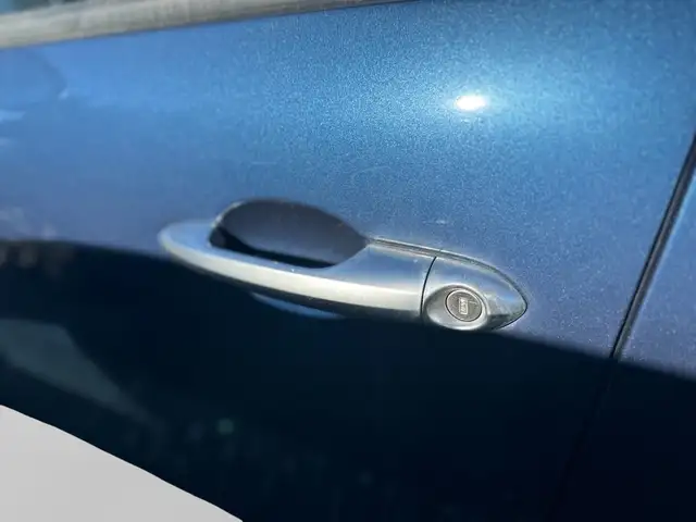 Lancia Ypsilon view 6