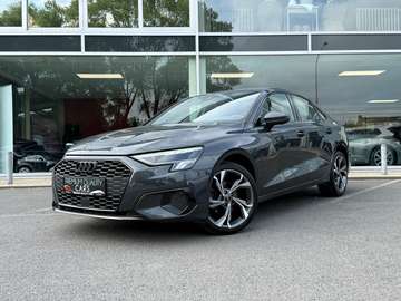 AUTOMAAT / CARPLAY / ZETELVERWARMING / KEYLESS /