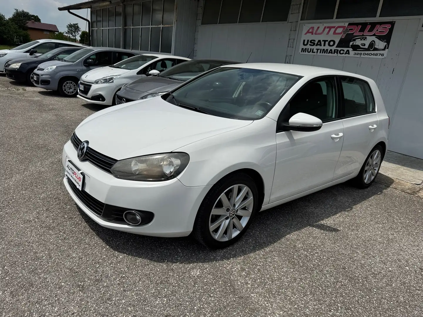 Volkswagen Golf 5p 1.6 tdi Highline Weiß - 1