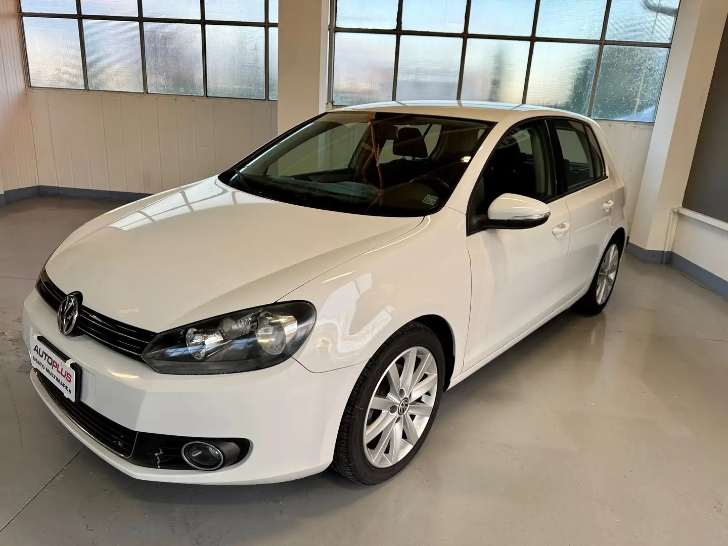 Volkswagen Golf 5p 1.6 tdi Highline Bianco - 1