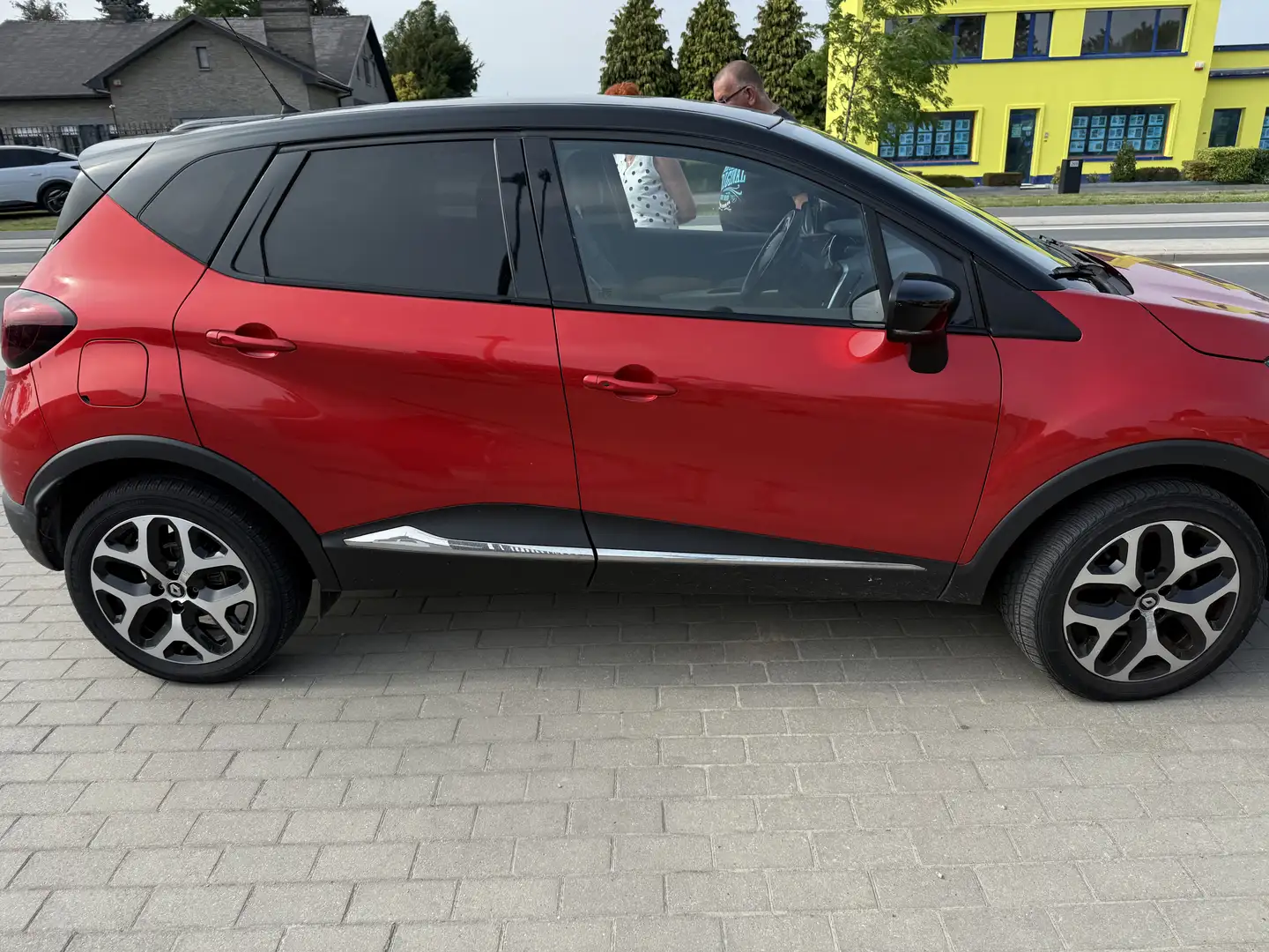 Renault Captur 1.2iTCe LEDER NAVI AIRCO XENON 17 ALU PRIVACY GLAS Rood - 1