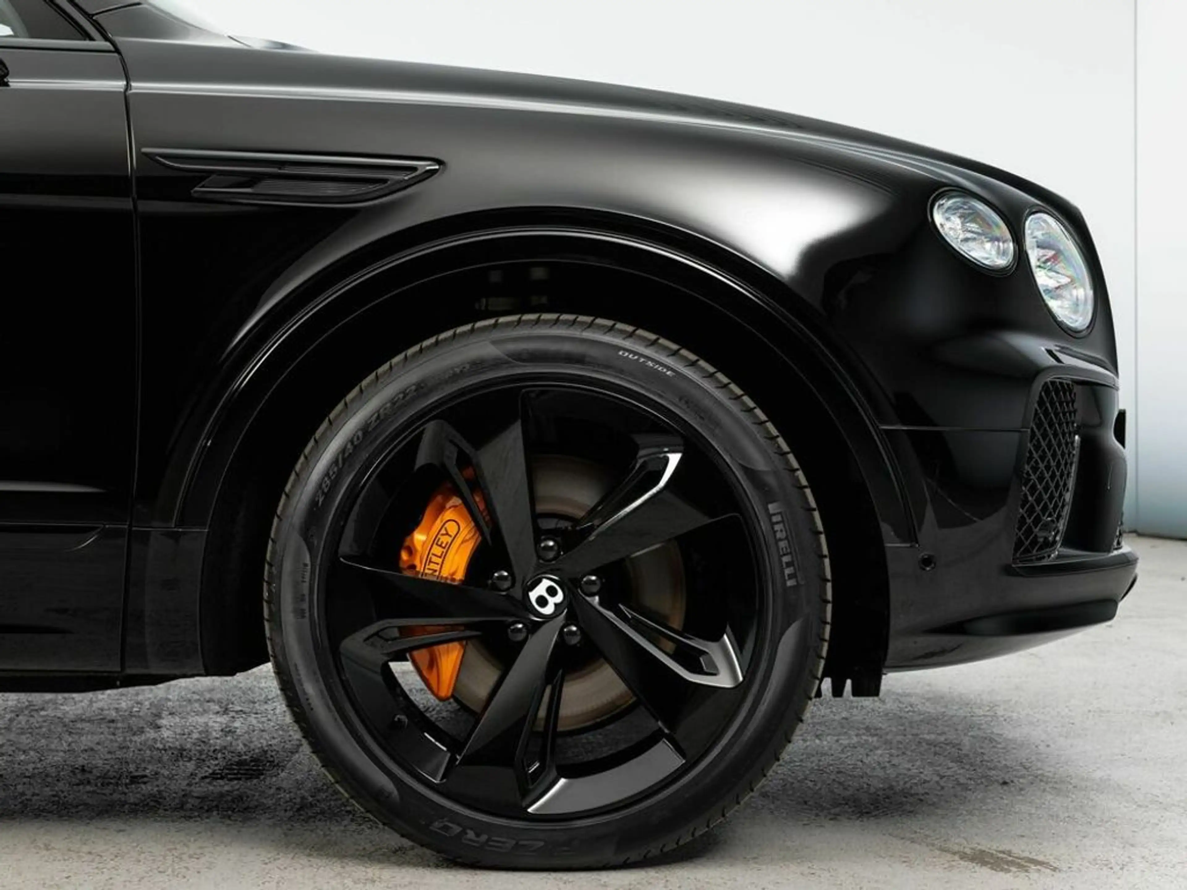 Bentley Bentayga V8 Mulliner | Blackline | Night-Vision — photo 4
