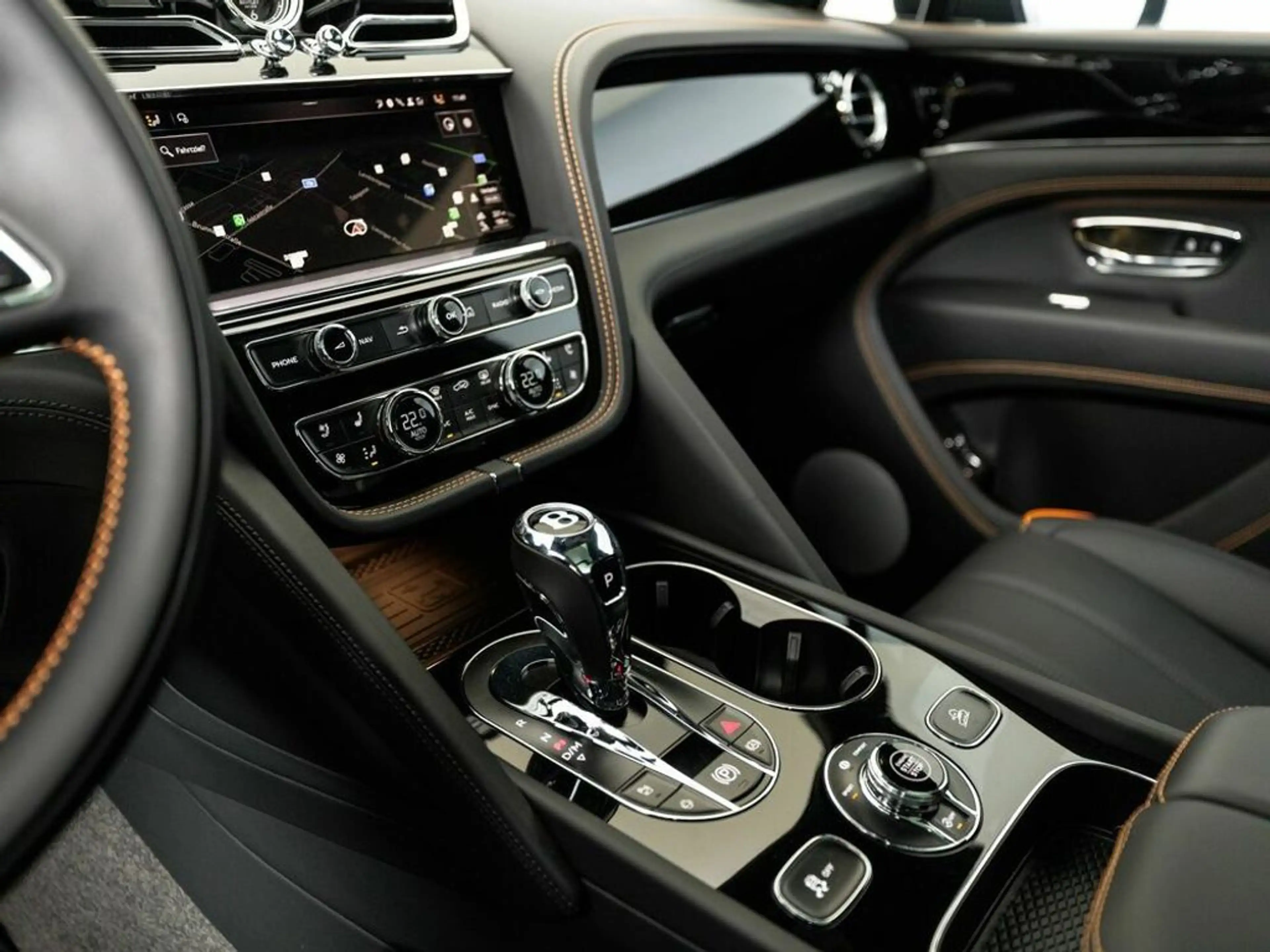 Bentley Bentayga V8 Mulliner | Blackline | Night-Vision — photo 15