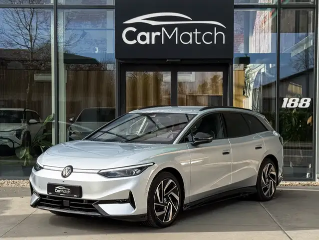 Volkswagen ID.7 Tourer 77 kWh Pro - MASSAGE | ACC | CAMERA