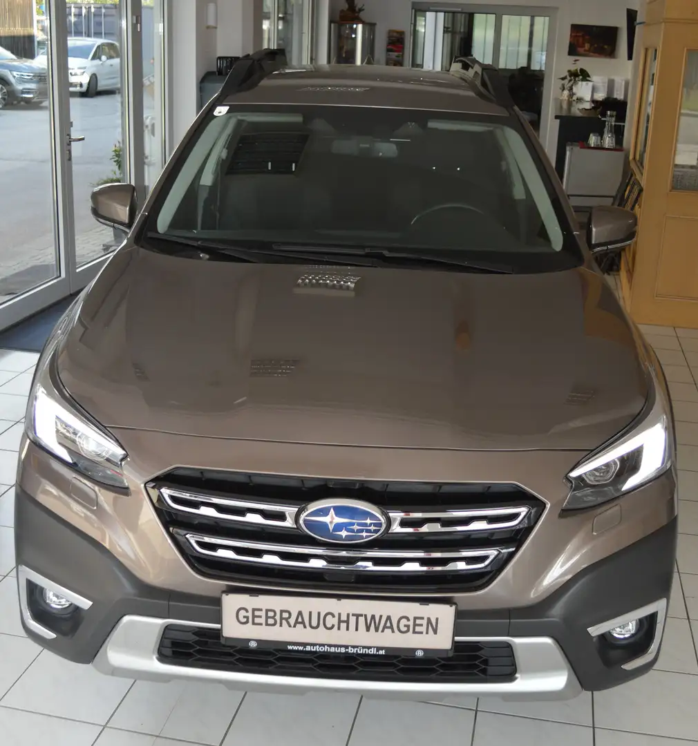 Subaru OUTBACK 2,5 i Touring AWD CVT Bronze - 1