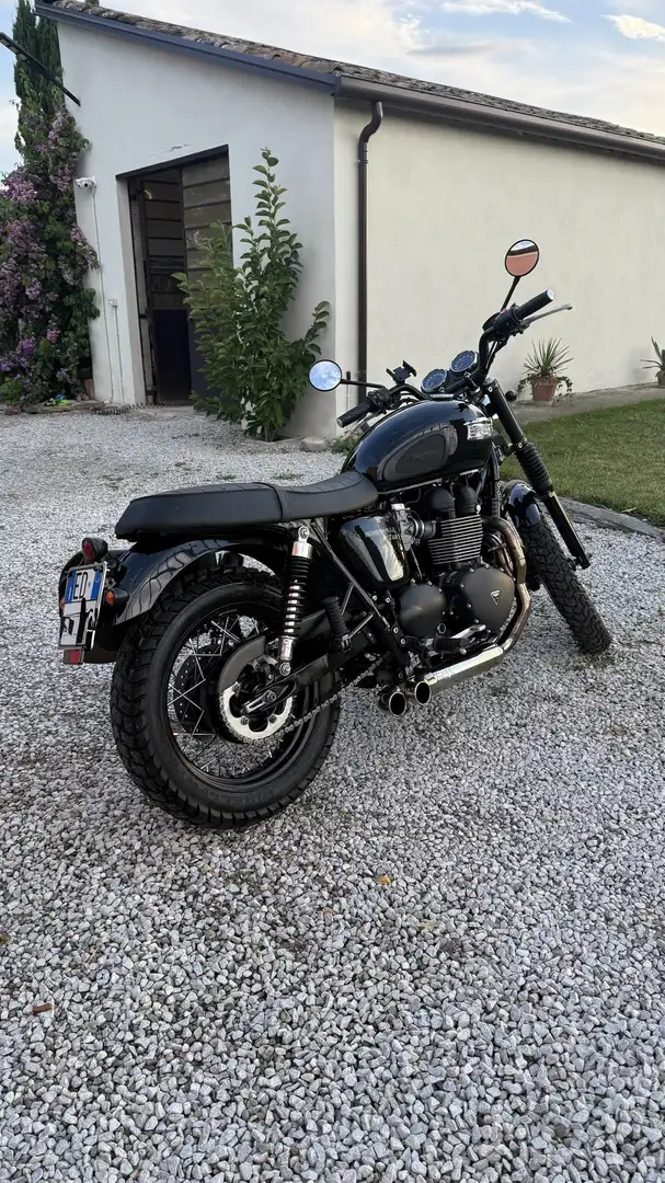 Triumph Bonneville T100 Black - 2