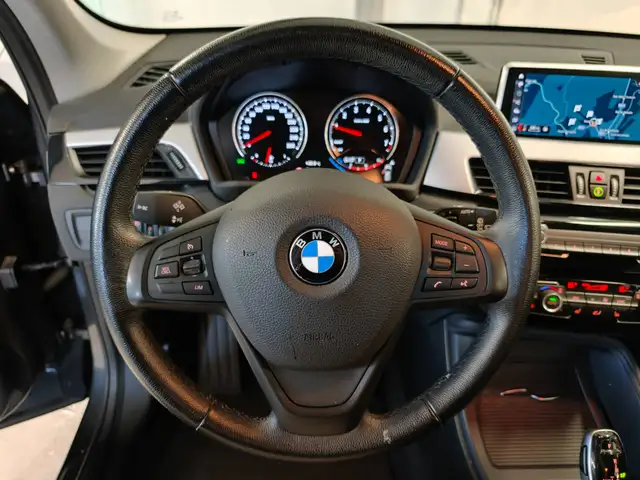 BMW X1 view 9