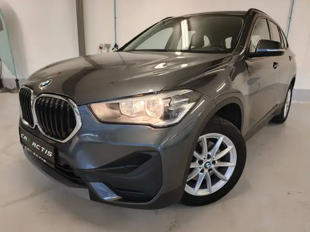 BMW X1 view 3