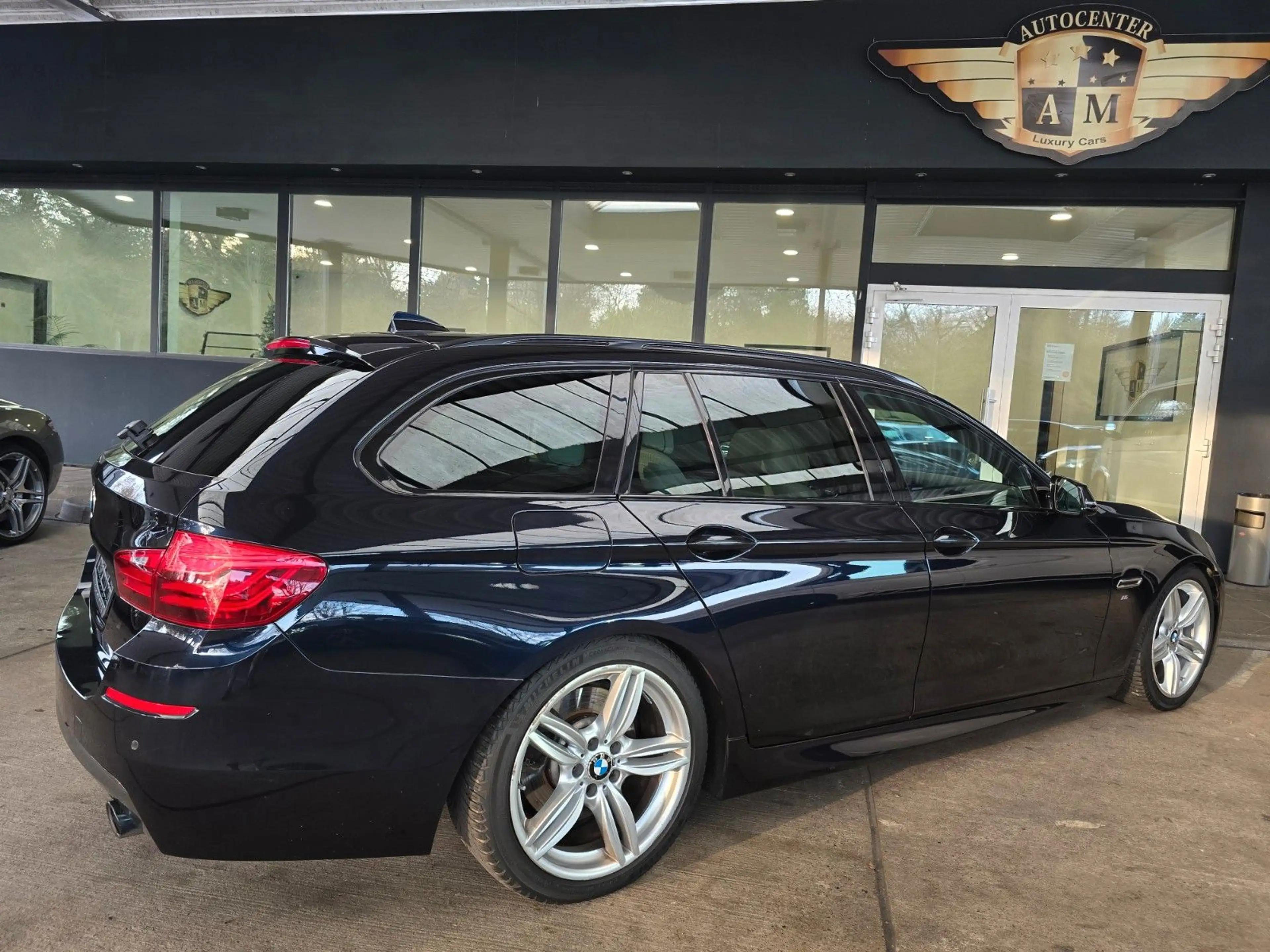 BMW 535 d xDrive Touring M-Sportpaket PANO/B&O/VOLL — photo 9