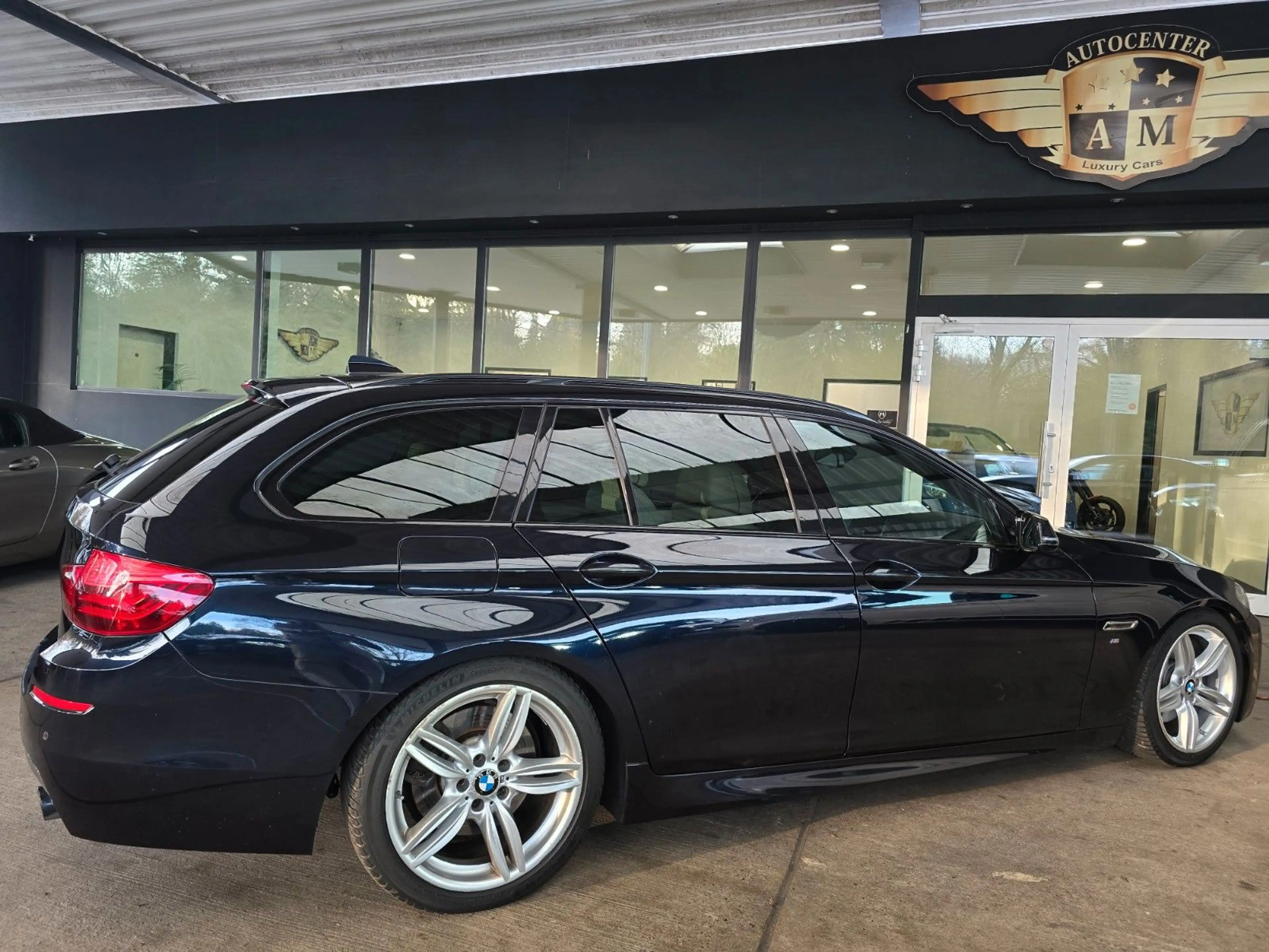 BMW 535 d xDrive Touring M-Sportpaket PANO/B&O/VOLL — photo 10