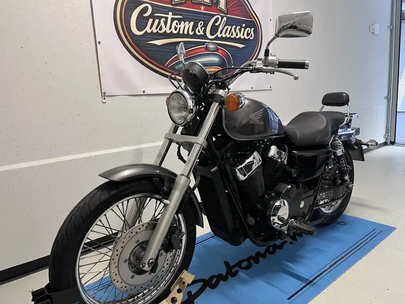 Honda Shadow VT 750
