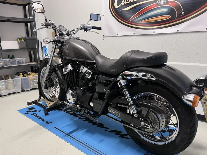 Honda Shadow VT 750 - foto 8