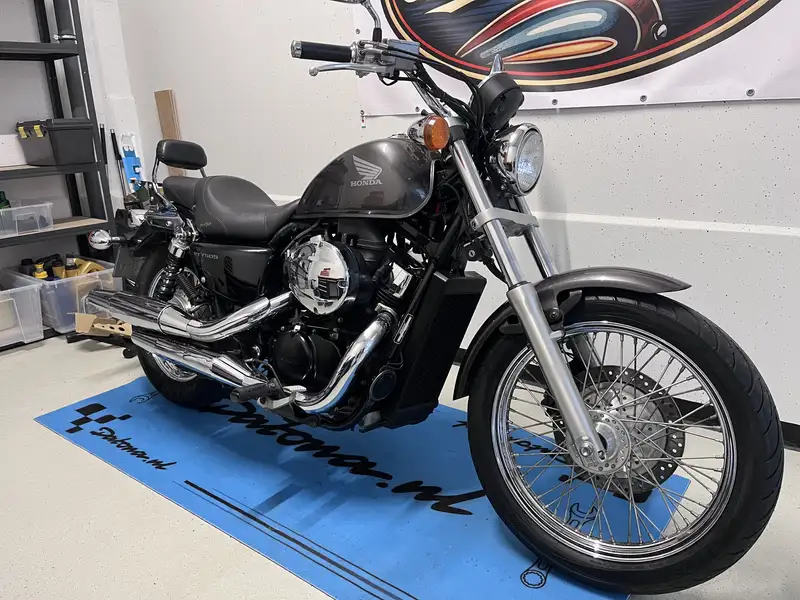 Honda Shadow VT 750 - foto 2