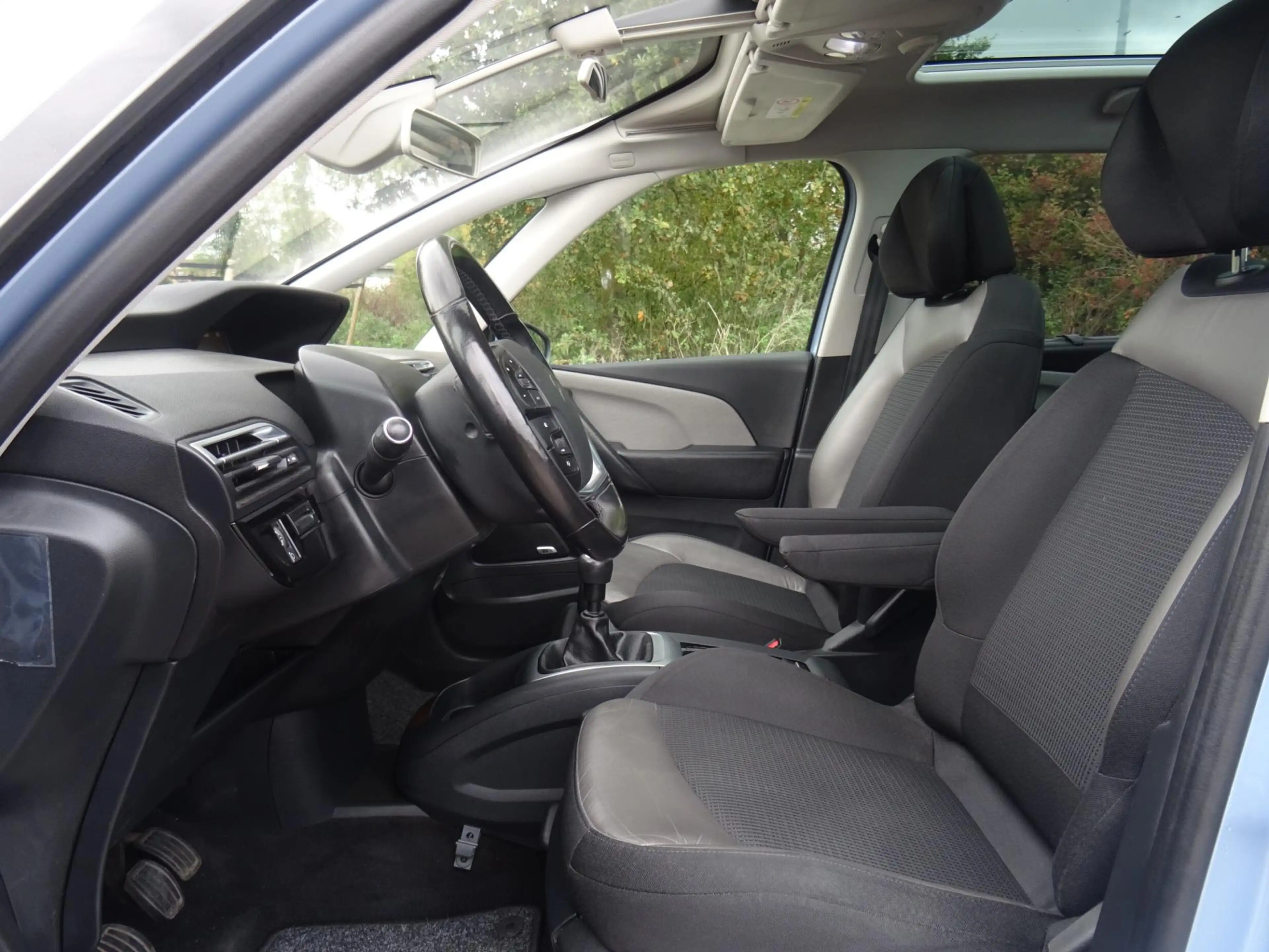 Citroen Grand C4 Picasso 1.2 PureTech NAP/PANO/NAVI/MASSAGE — photo 5