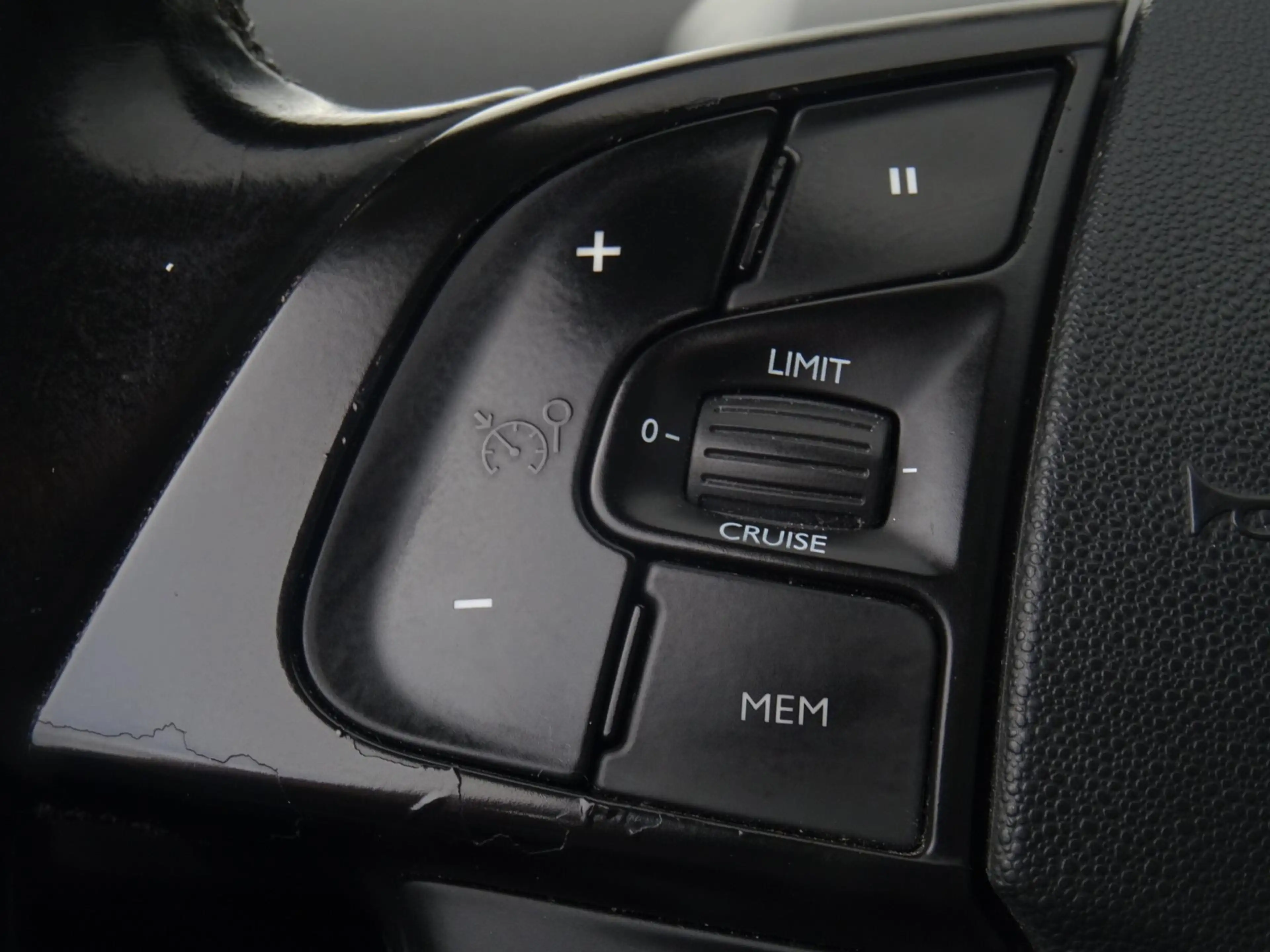 Citroen Grand C4 Picasso 1.2 PureTech NAP/PANO/NAVI/MASSAGE — photo 12