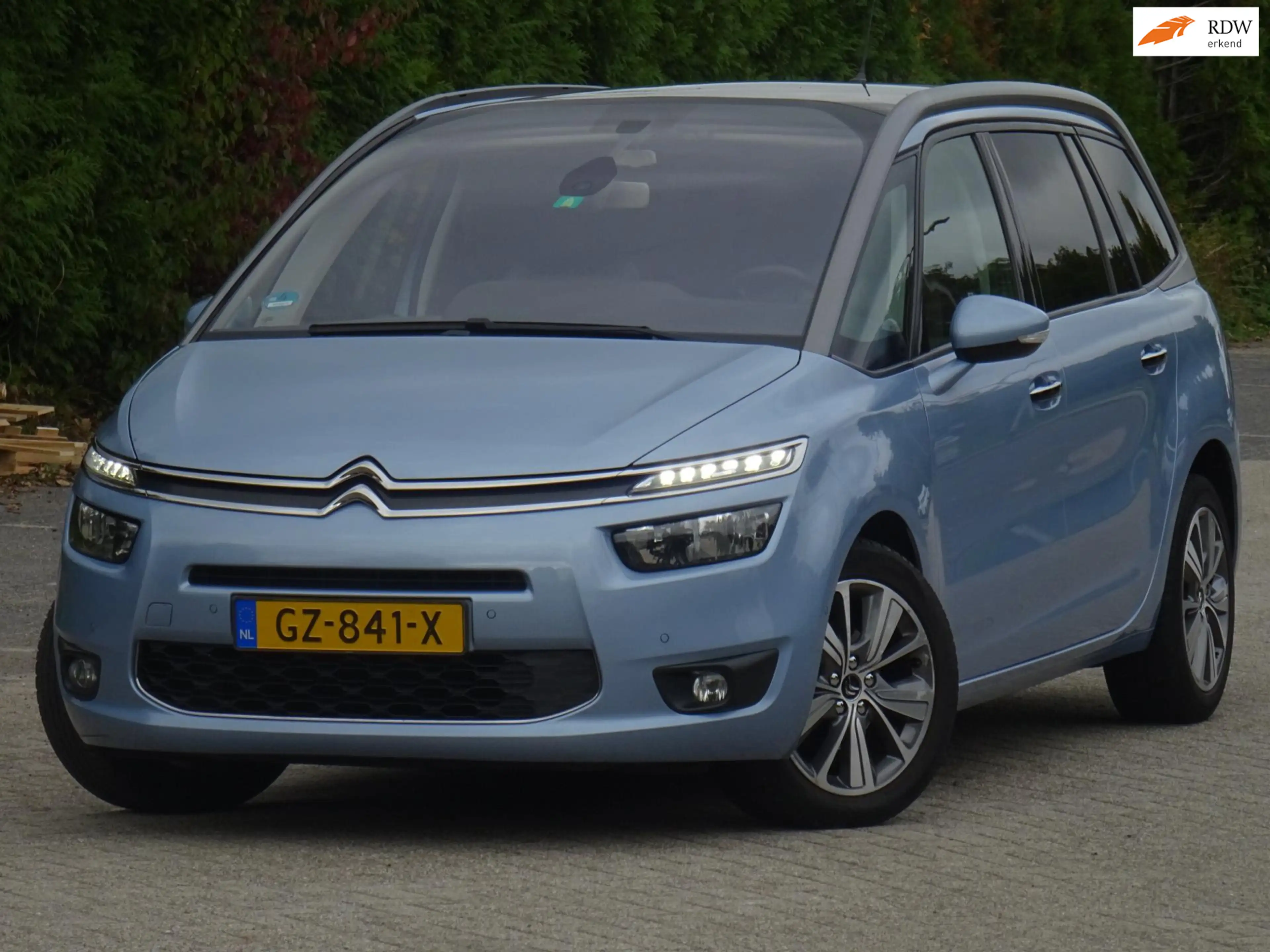 Citroen Grand C4 Picasso 1.2 PureTech NAP/PANO/NAVI/MASSAGE