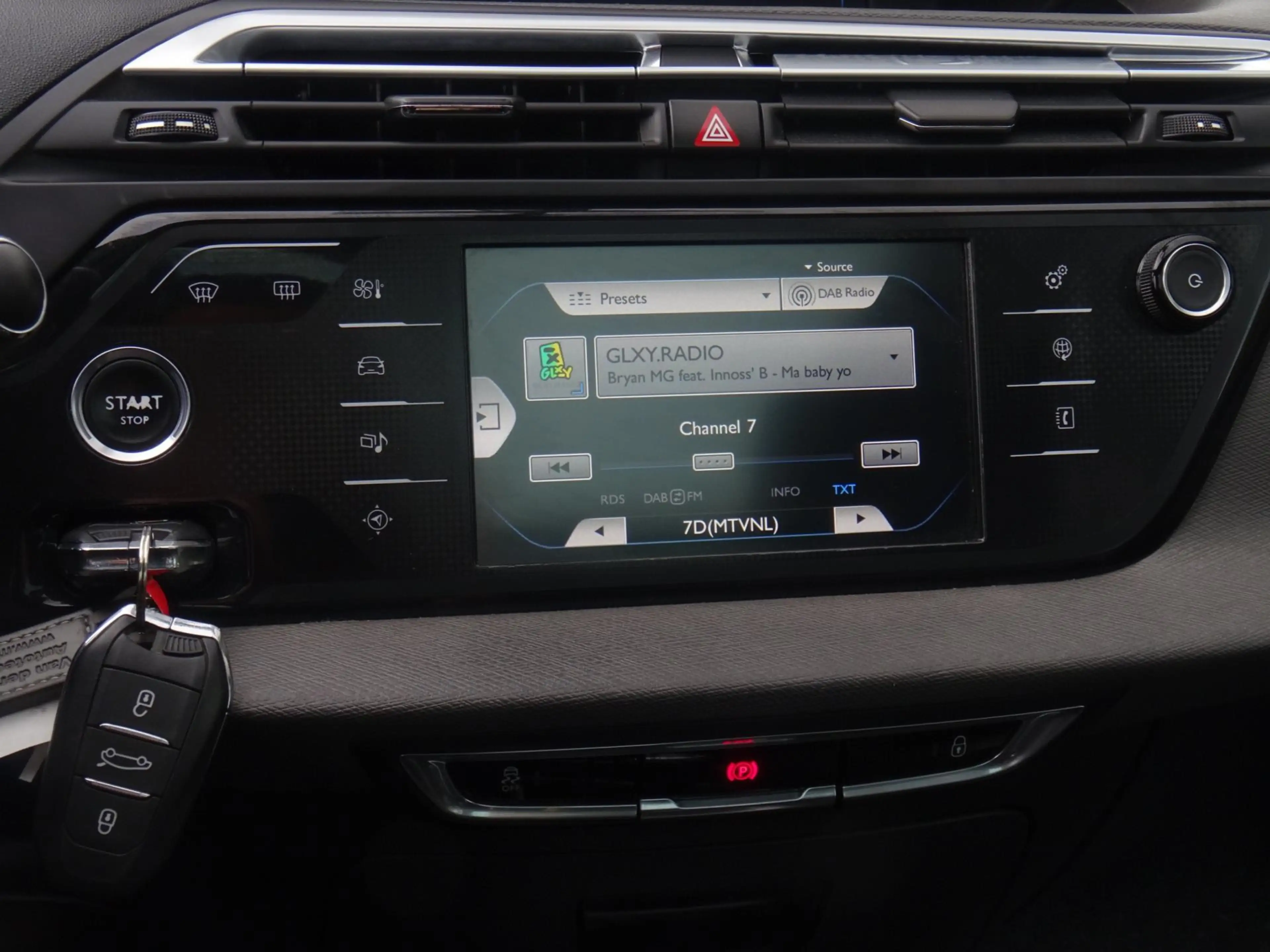 Citroen Grand C4 Picasso 1.2 PureTech NAP/PANO/NAVI/MASSAGE — photo 11