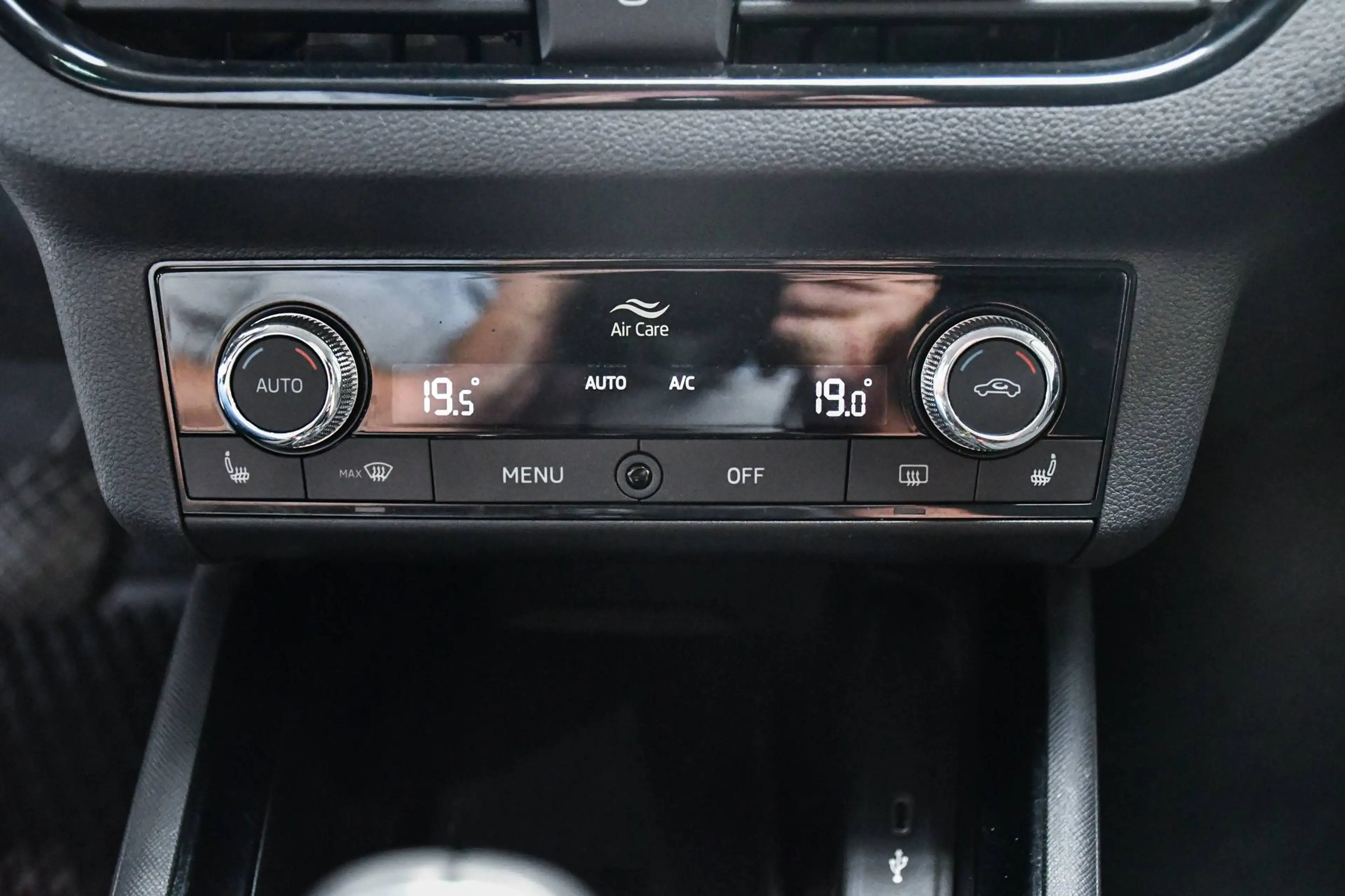 Skoda Kamiq Kamiq 1.0 TSI Clever DSG - NAVIGATIE / CAMERA / SMARTLINK / BLIS / PDC — photo 15