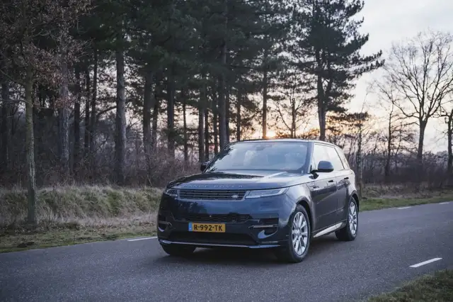 Land Rover Range Rover Sport P510 SE - BTW - 100% dealer onderhouden - Caraway