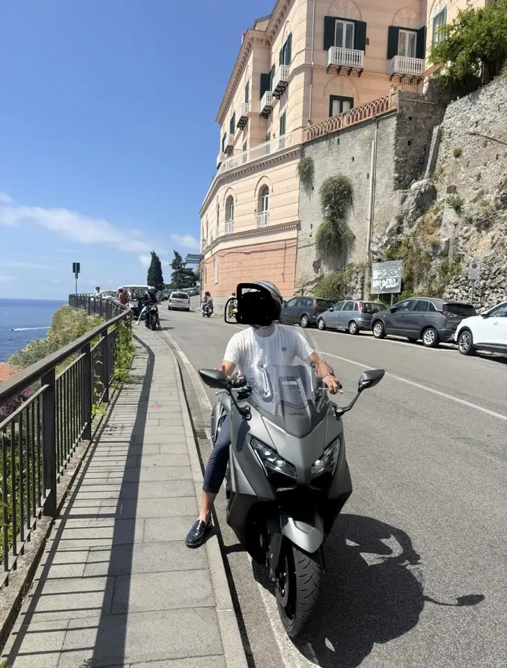 Yamaha Tmax 560