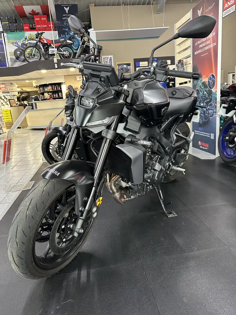 Yamaha MT-09 Zwart - 2