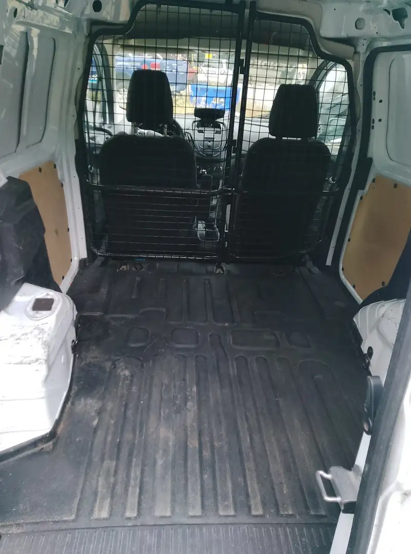 Ford Courier - 2