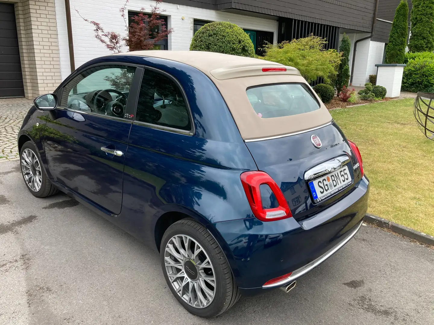 Fiat 500C Sondermodell Dolcevita Cabrio Neuwertig hybride Blau - 1