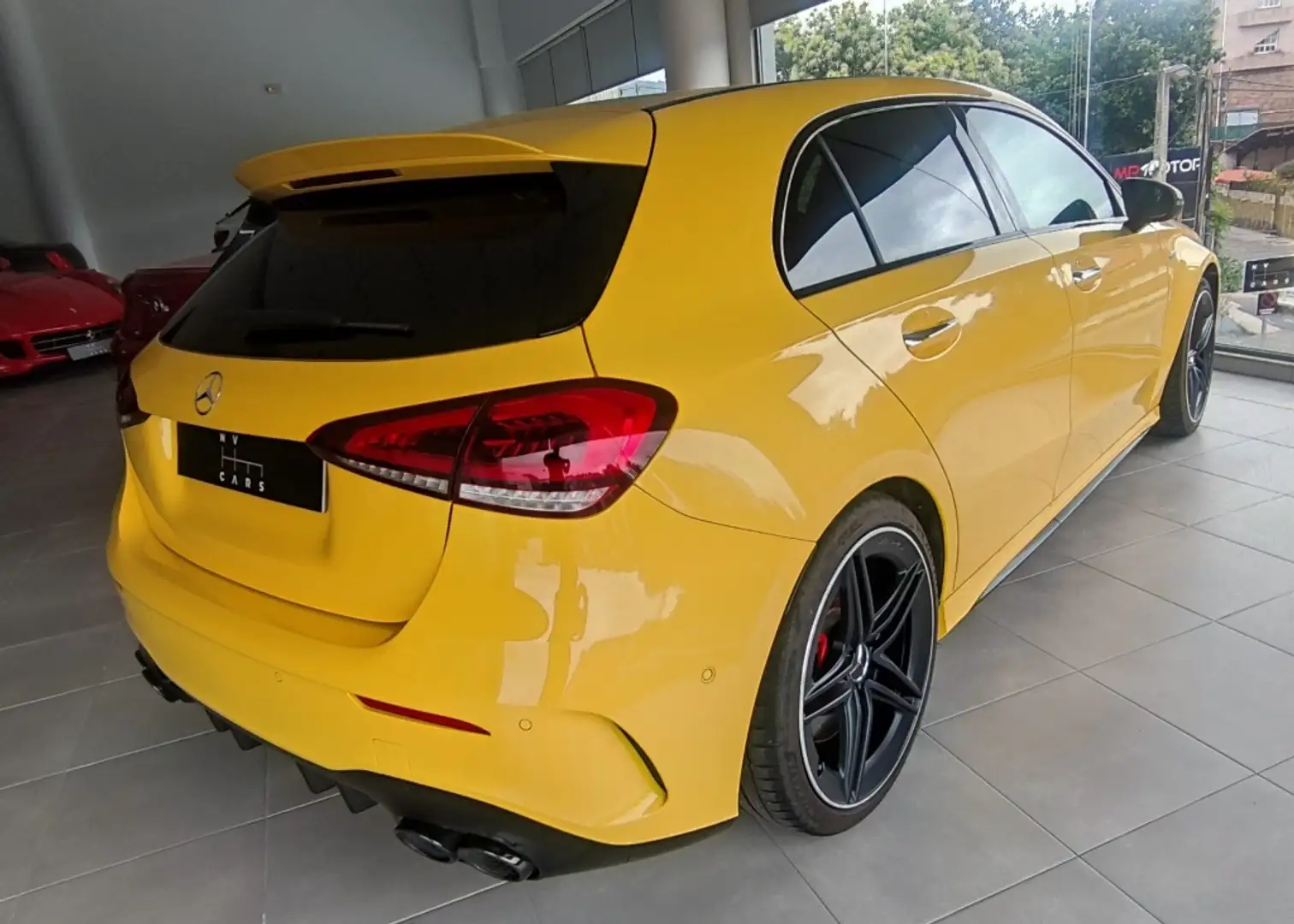 Mercedes-Benz A 45 AMG S 4Matic+ 8G-DCT Jaune - 2
