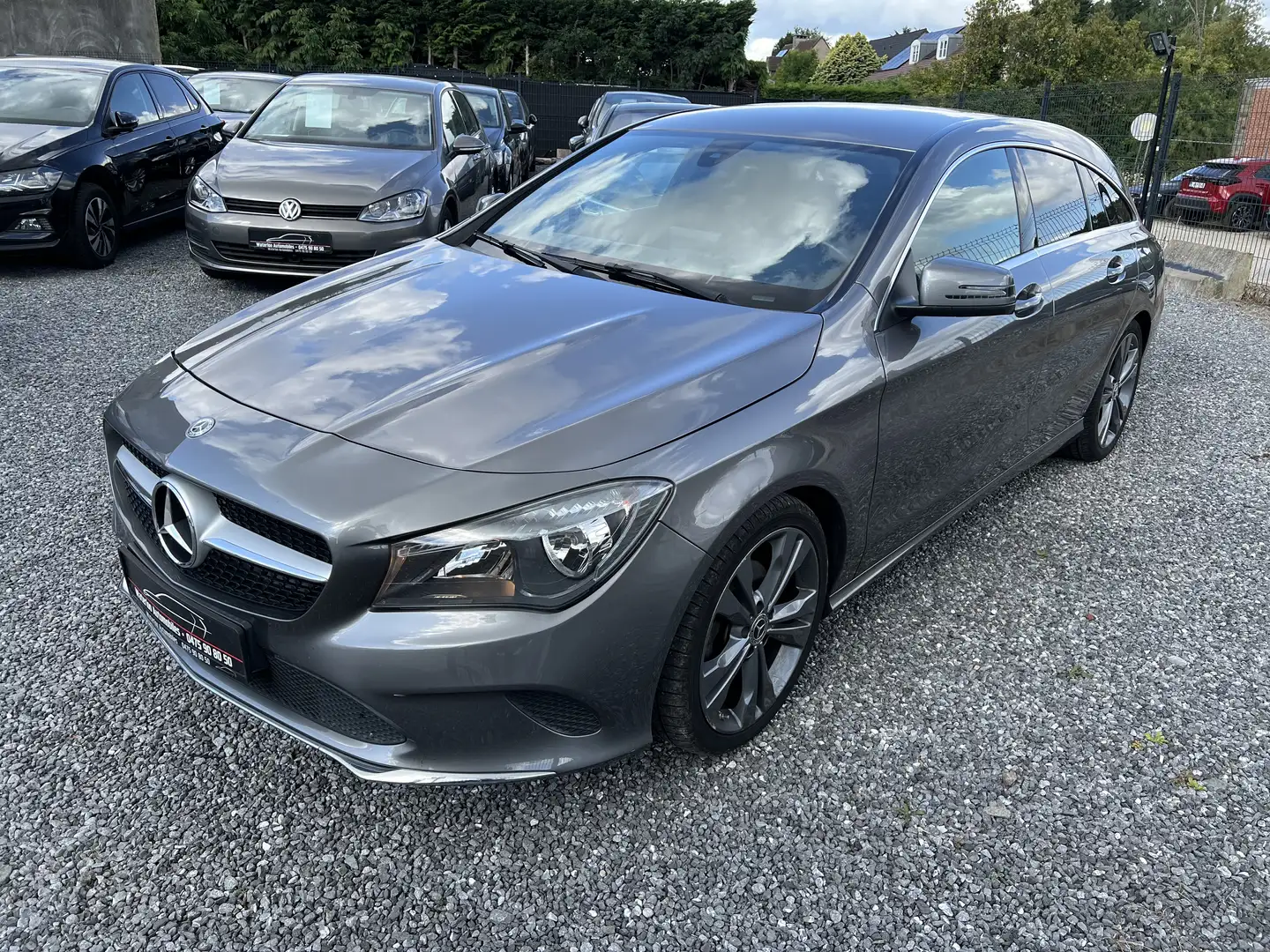 Mercedes-Benz CLA 180 Business Solution (EU6d-TEMP) Garantie 1 An. Gris - 1