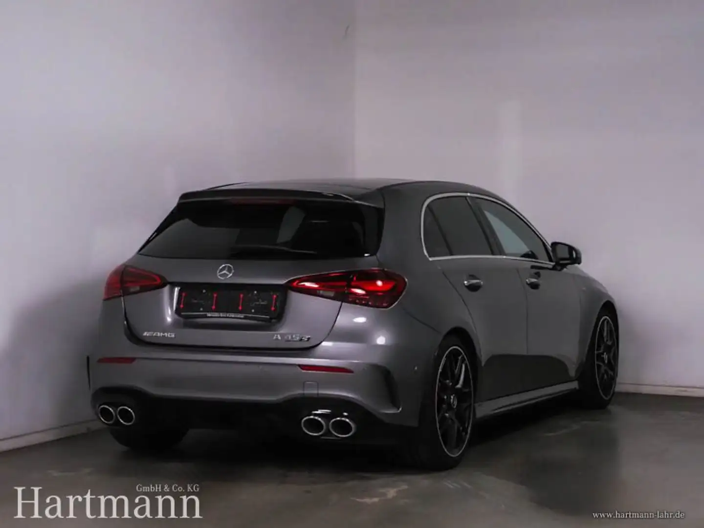 Mercedes-Benz A 45 AMG A 45 S 4M+ AMG 19" Panorama Multibeam HUD KeyGol Grau - 2