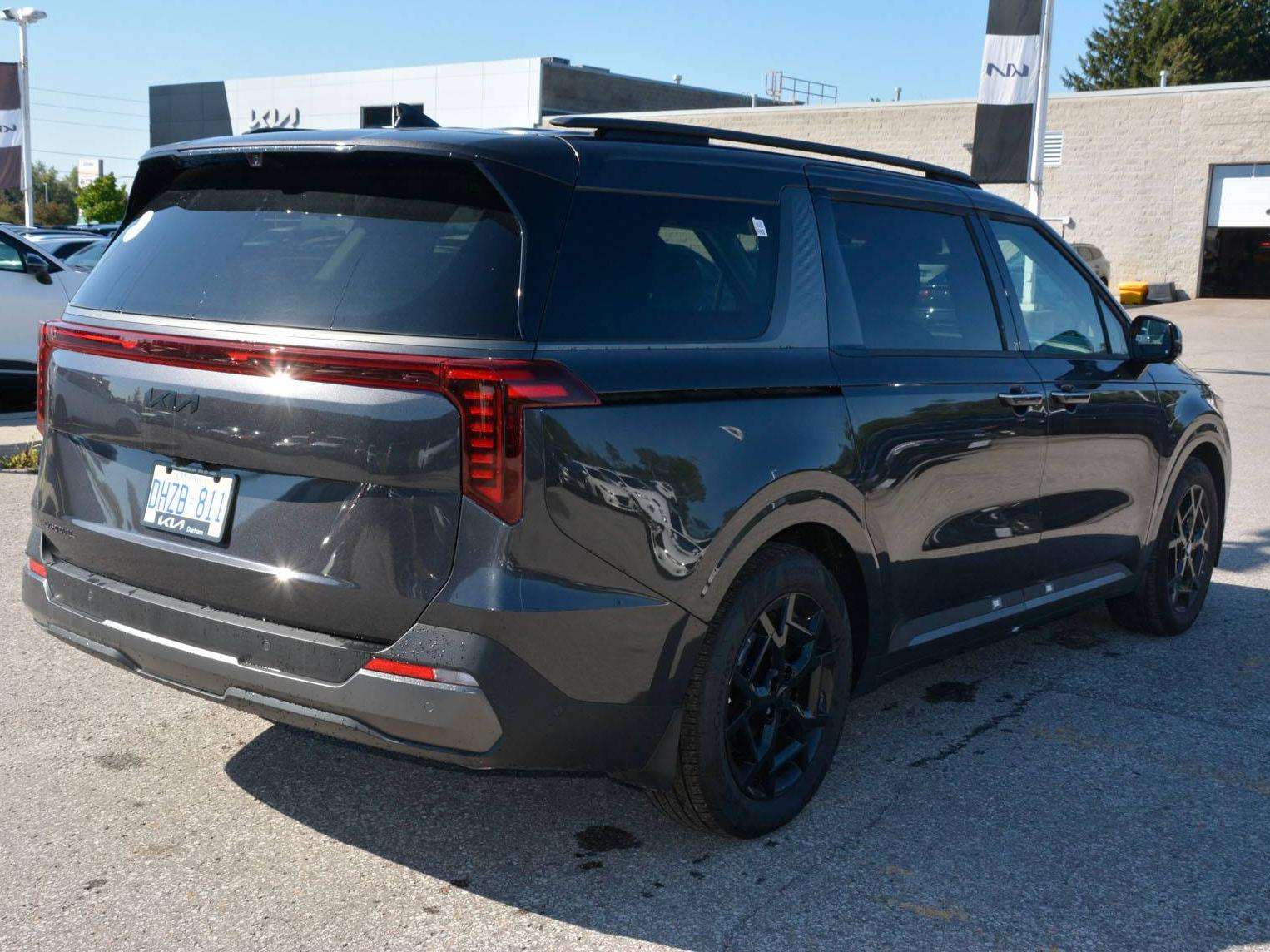 2026 Kia Carnival SX — снимка 1