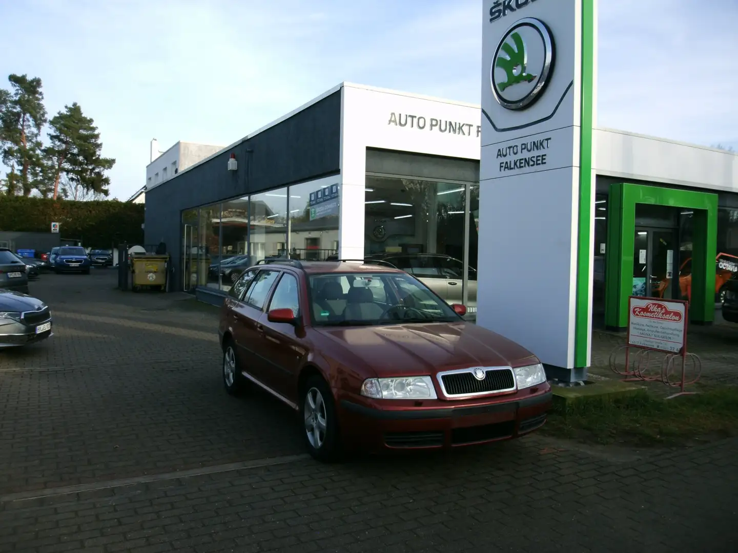 Skoda Octavia Ambiente Orange - 1