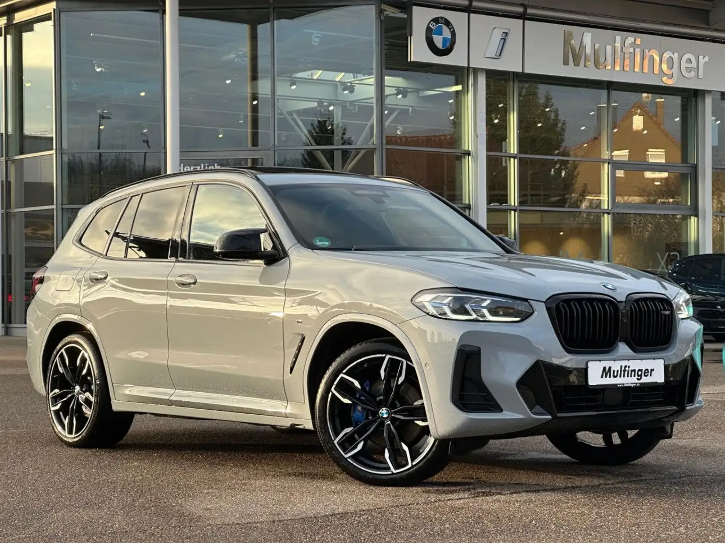 BMW X3 M 40d ACC HUD SurView PanoDach Laser AHK 21" PDC Gris - 2