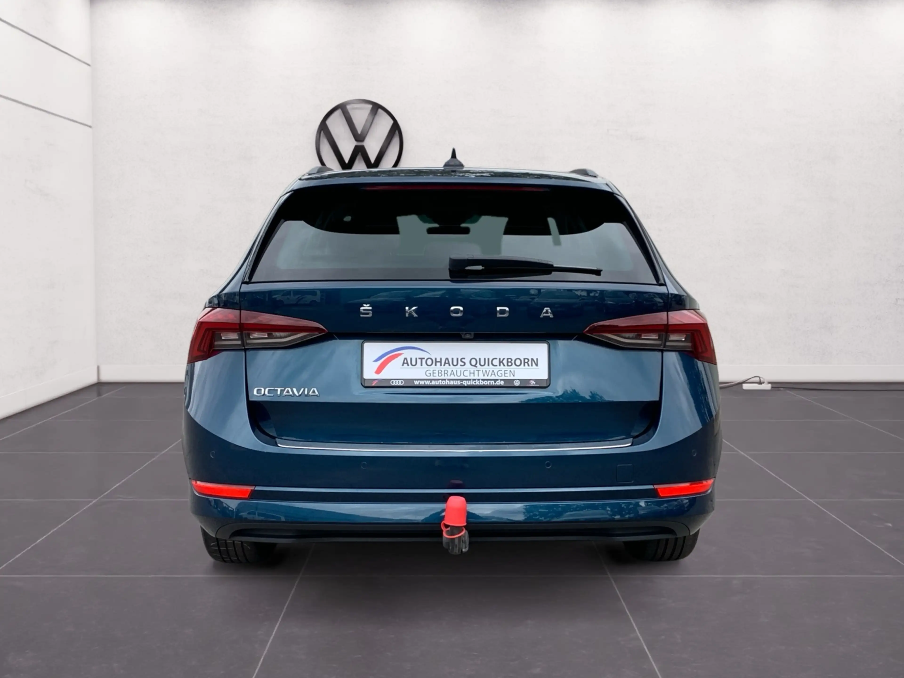 Skoda Octavia Combi Ambition 2.0 TDI AHK KAMERA NAVI KESSY — photo 6