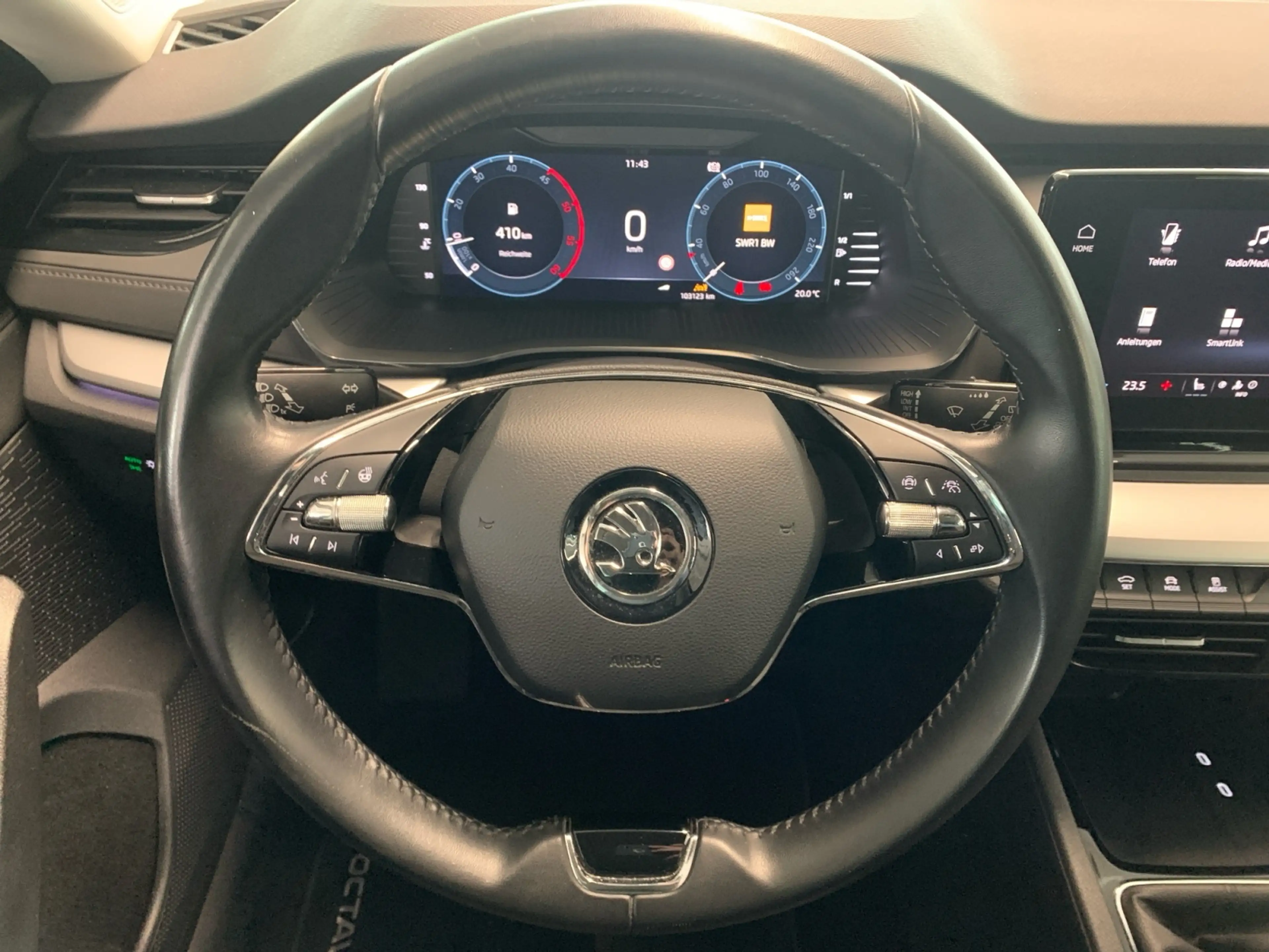 Skoda Octavia Combi Ambition 2.0 TDI AHK KAMERA NAVI KESSY — photo 14