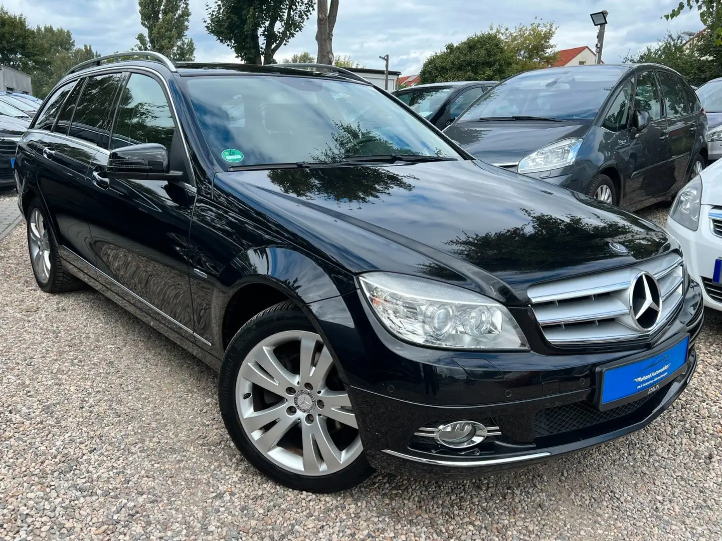 Mercedes-Benz C 180 *Navi*Aut*SHZ*Klima*Temp* Noir - 1