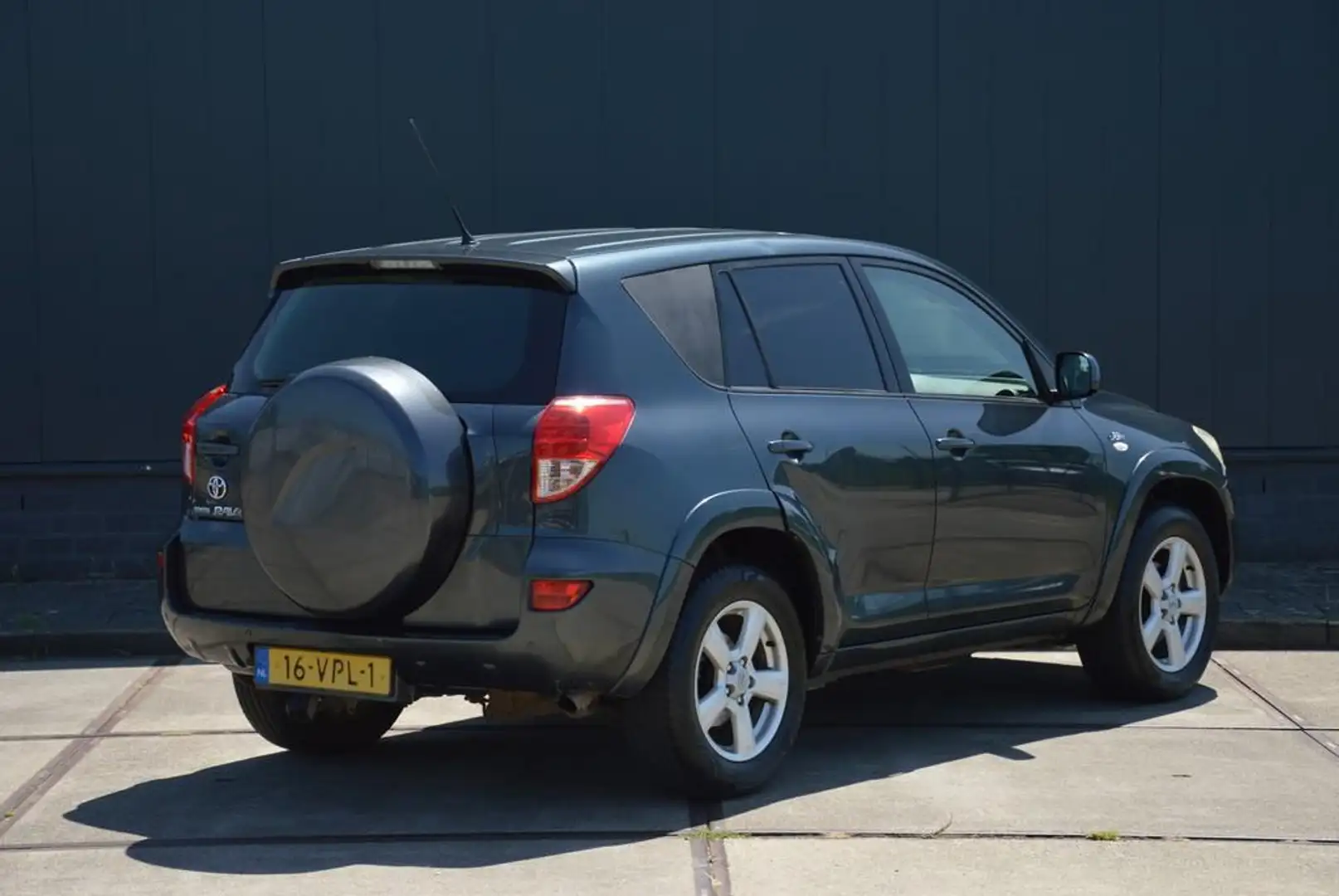 Toyota RAV 4 2.2 D4-D D-CAT Sol Grijs - 2