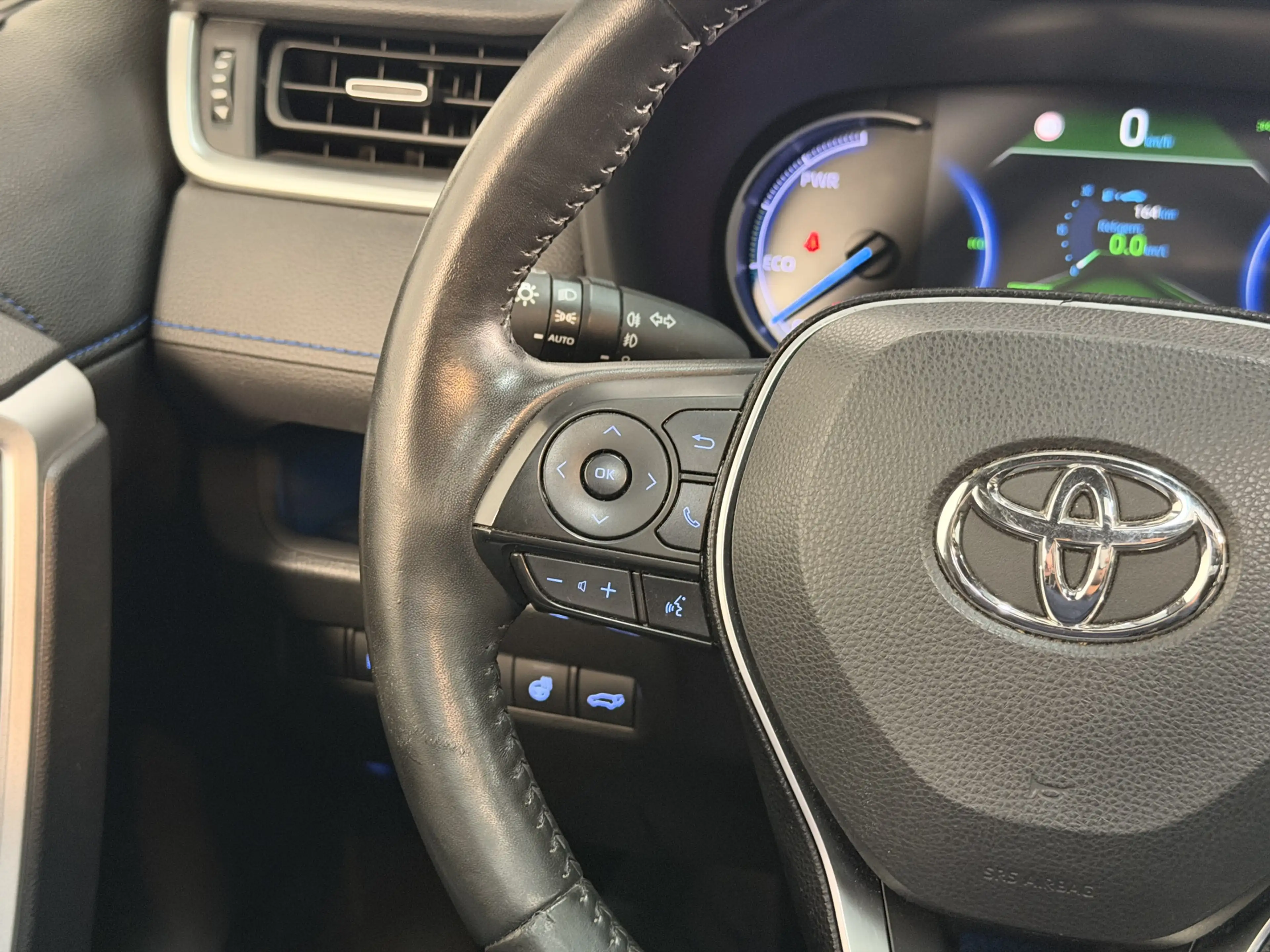Toyota RAV 4 2.5 Hybrid Bi-Tone | Schuif - / kanteldak | Trekha — photo 14