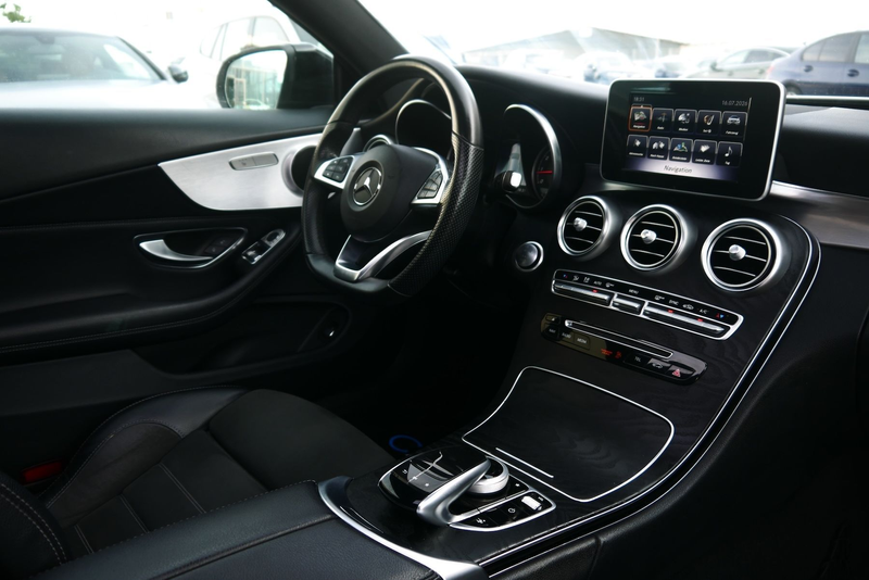 Mercedes-Benz C 250 Coupe Aut. AMG LINE *Panorama* — photo 12