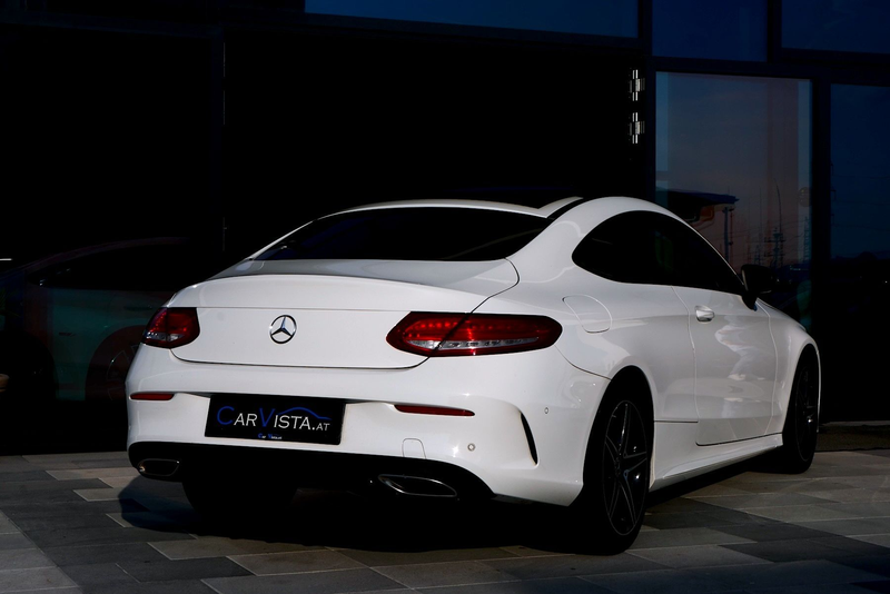 Mercedes-Benz C 250 Coupe Aut. AMG LINE *Panorama* — photo 5